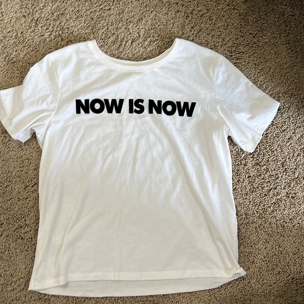 graphic tea size small